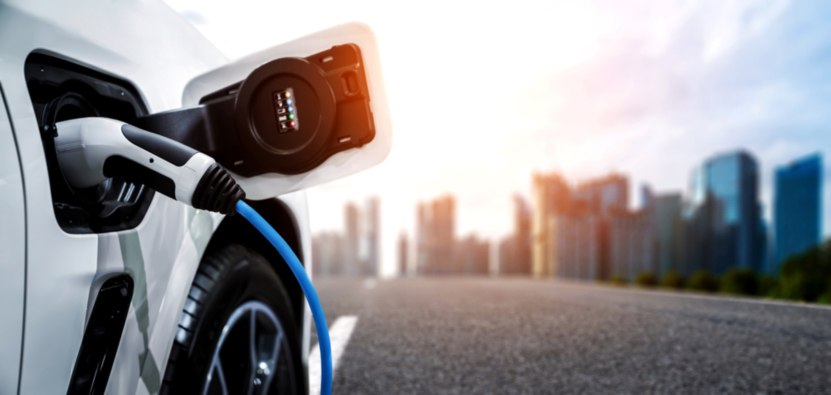 Carros híbridos e elétricos começam a aparecer em lojas focadas em seminovos e são opção para 2025 1 carros elétricos e híbridos