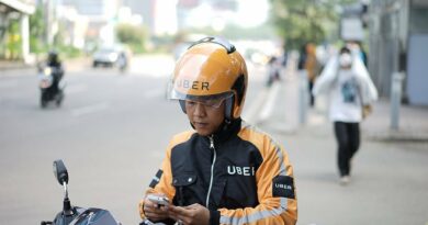 Qual o ano mínimo para Uber de moto