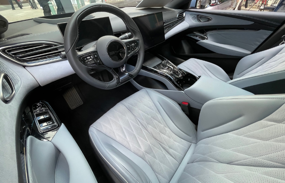 BYD Seal 2025 em Detalhes: Ficha Técnica Completa, Consumo, Preço e Itens de Série 1 BYD Seal 2024 em Detalhes: Ficha Técnica Completa, Consumo, Preço e Itens de Série