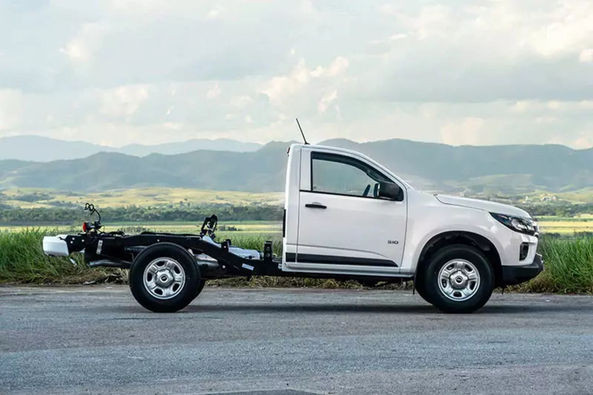 Qual o valor do S10 mais barato? 2 S10 mais barato