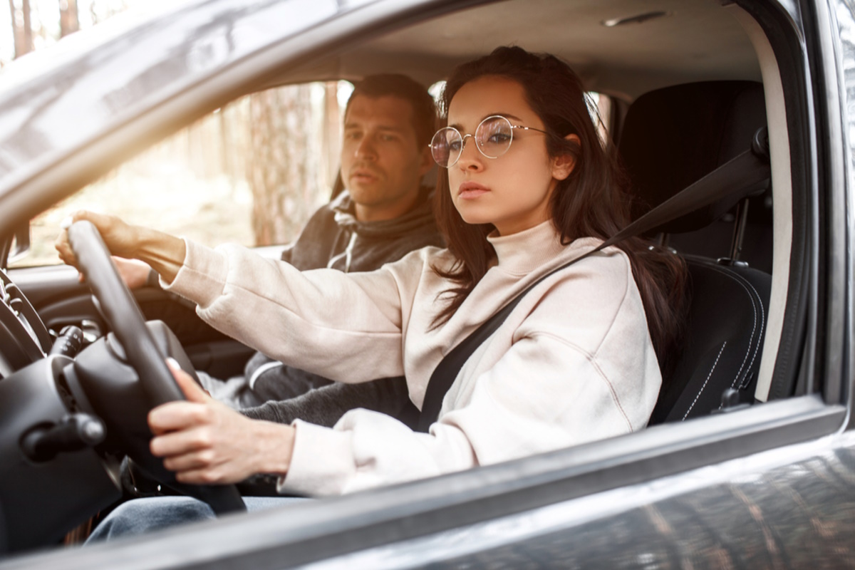 Habilitação só para carro automático: Nova regra pode permitir câmbio automático na Prova Prática! 2 habilitação carro automático-