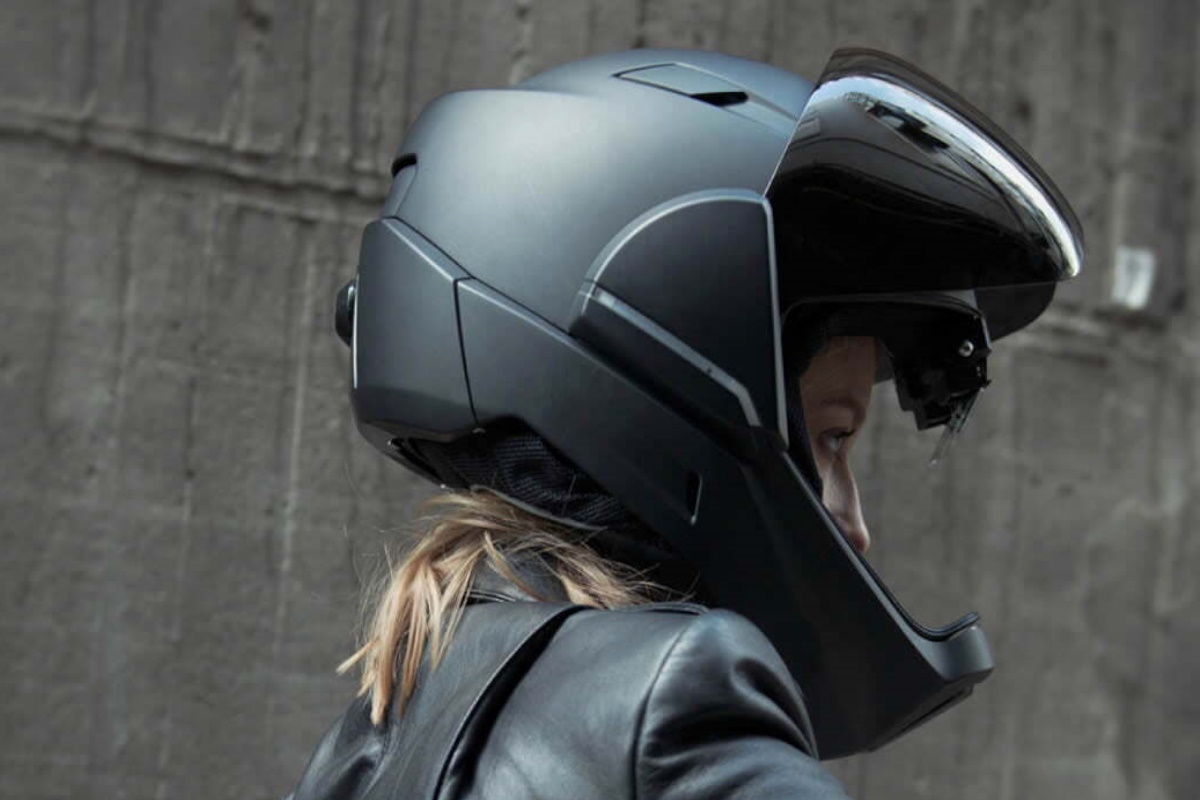 É proibido usar capacete com viseira escura? 1 capacete