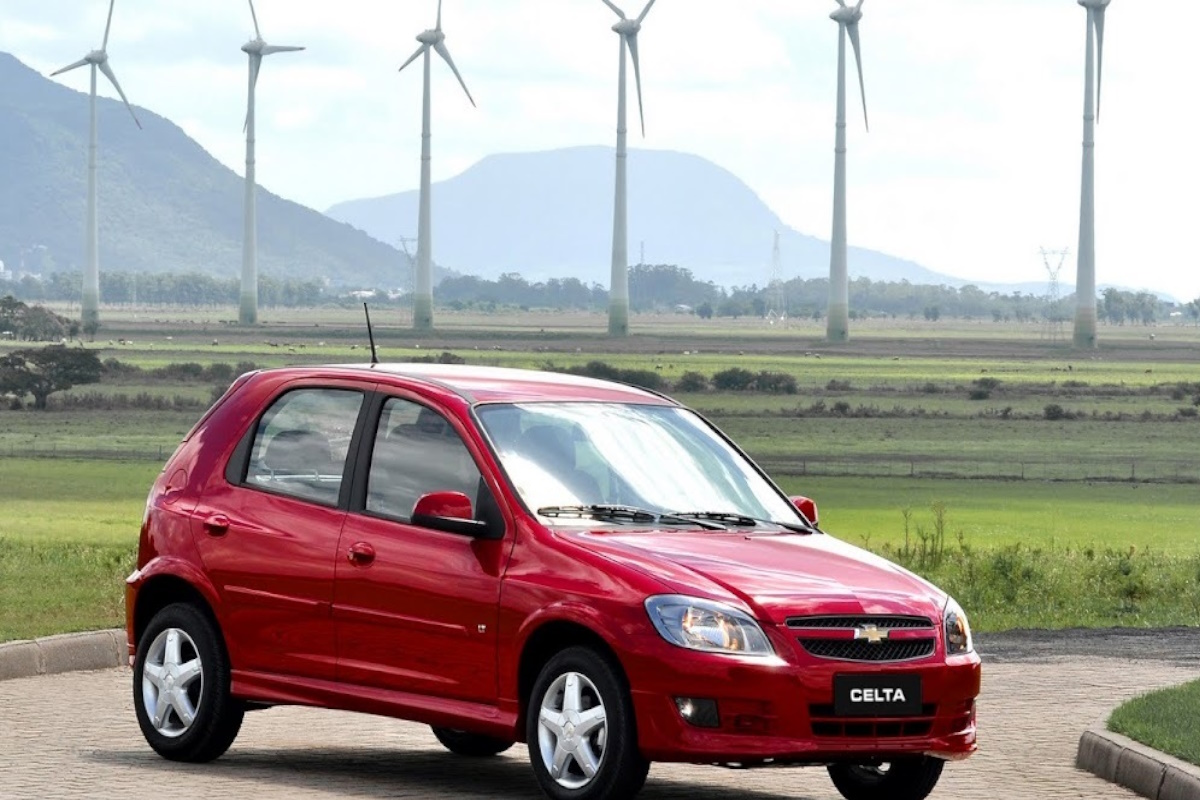 5 carros usados excelentes e com manutenção barata 1 carros manutenção barata - Chevrolet Celta
