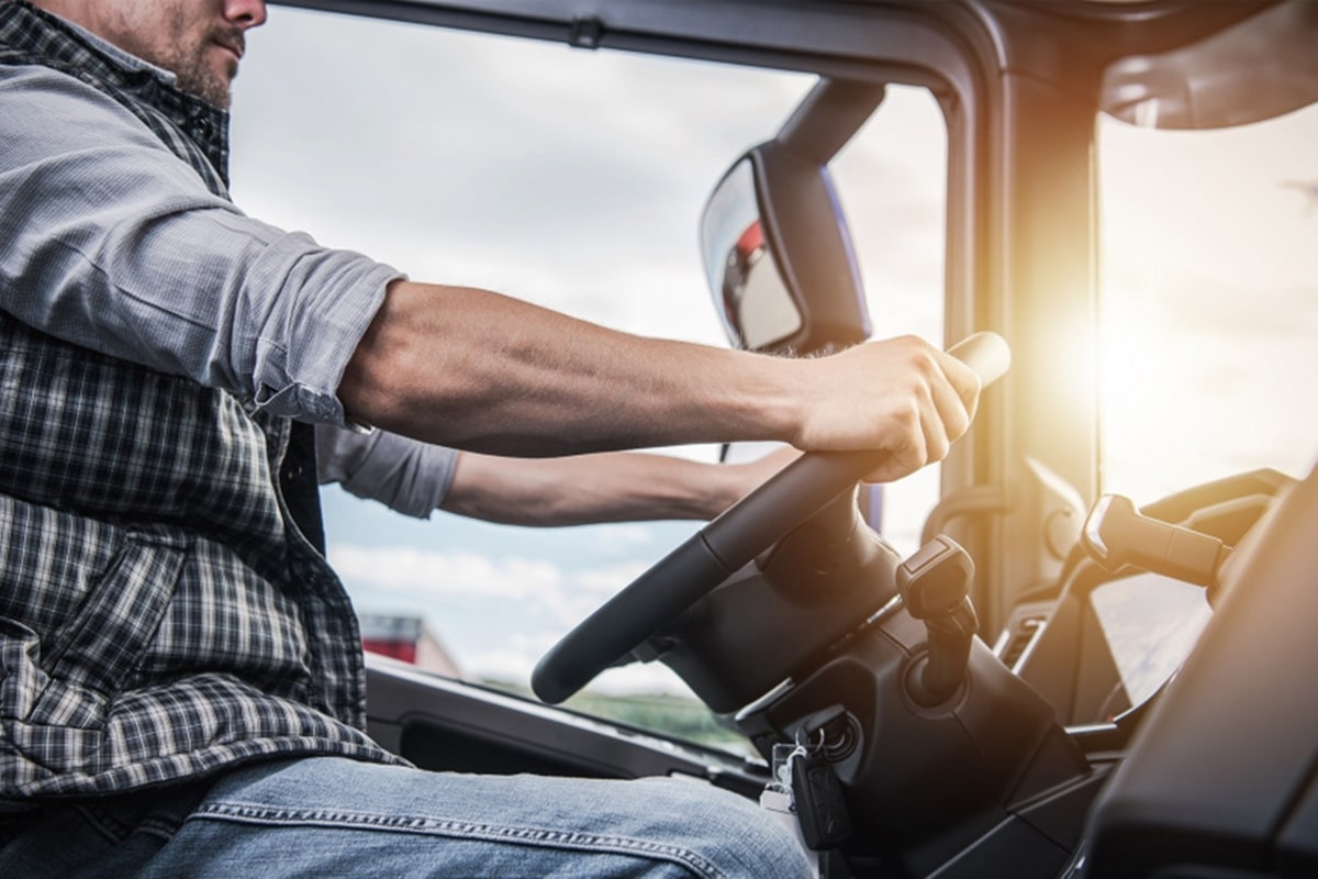 Como se Tornar Motorista Profissional nas Categorias B, C, D e E Salários, Dicas e Comparações